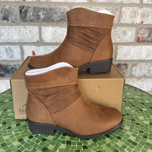 Cliffs by White Mountain Booties - Durbon LT BROWN/FABRIC 7 Wide - Picture 2 of 8